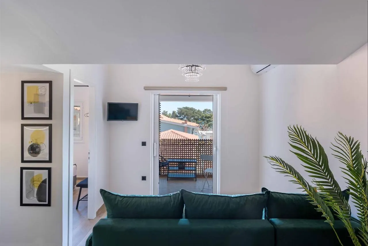 Grouzi Loft Apartment Skala  Greece